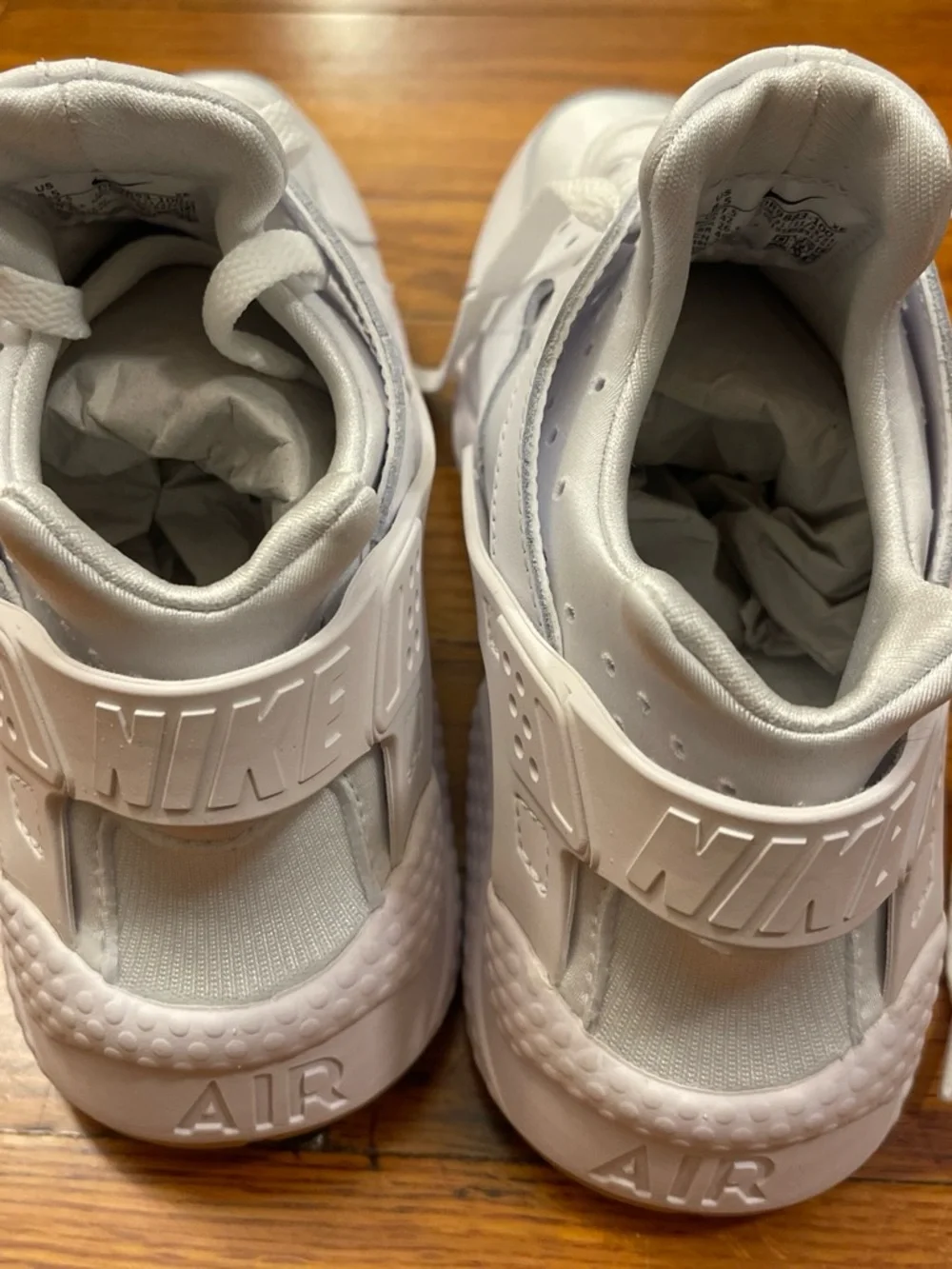 Nike air huaraches White cream Sneakers